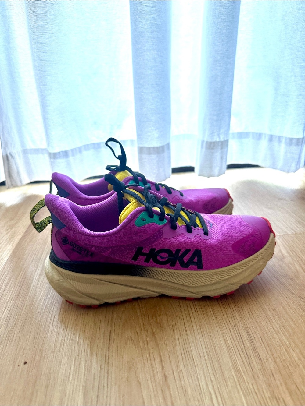 HOKA Women's Challenger Air 7 Sneakers Size 7.5